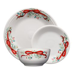 Dinnerware - Holly Berry Christmas Garland Classic Bistro Coupe 3-Piece Place Setting, Service for 1